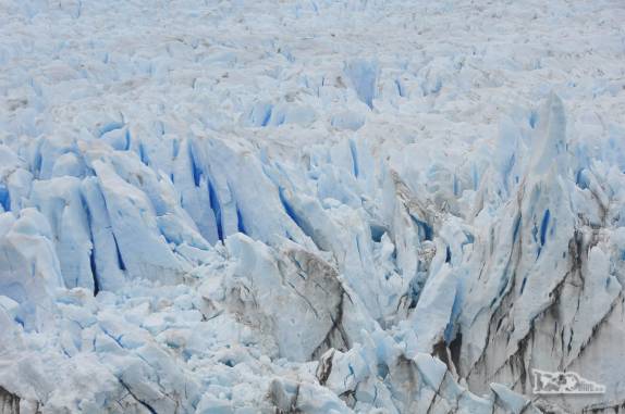 A miríade de torres de gelo do glaciar Perito Moreno, no parque Nacional Los Glaciares, região de El Calafate, no sul da Argentina